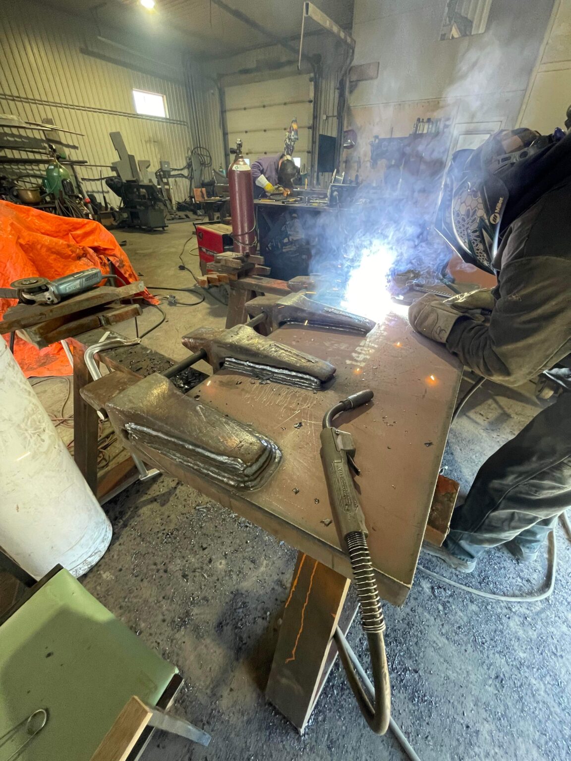 Soudure dans un garage